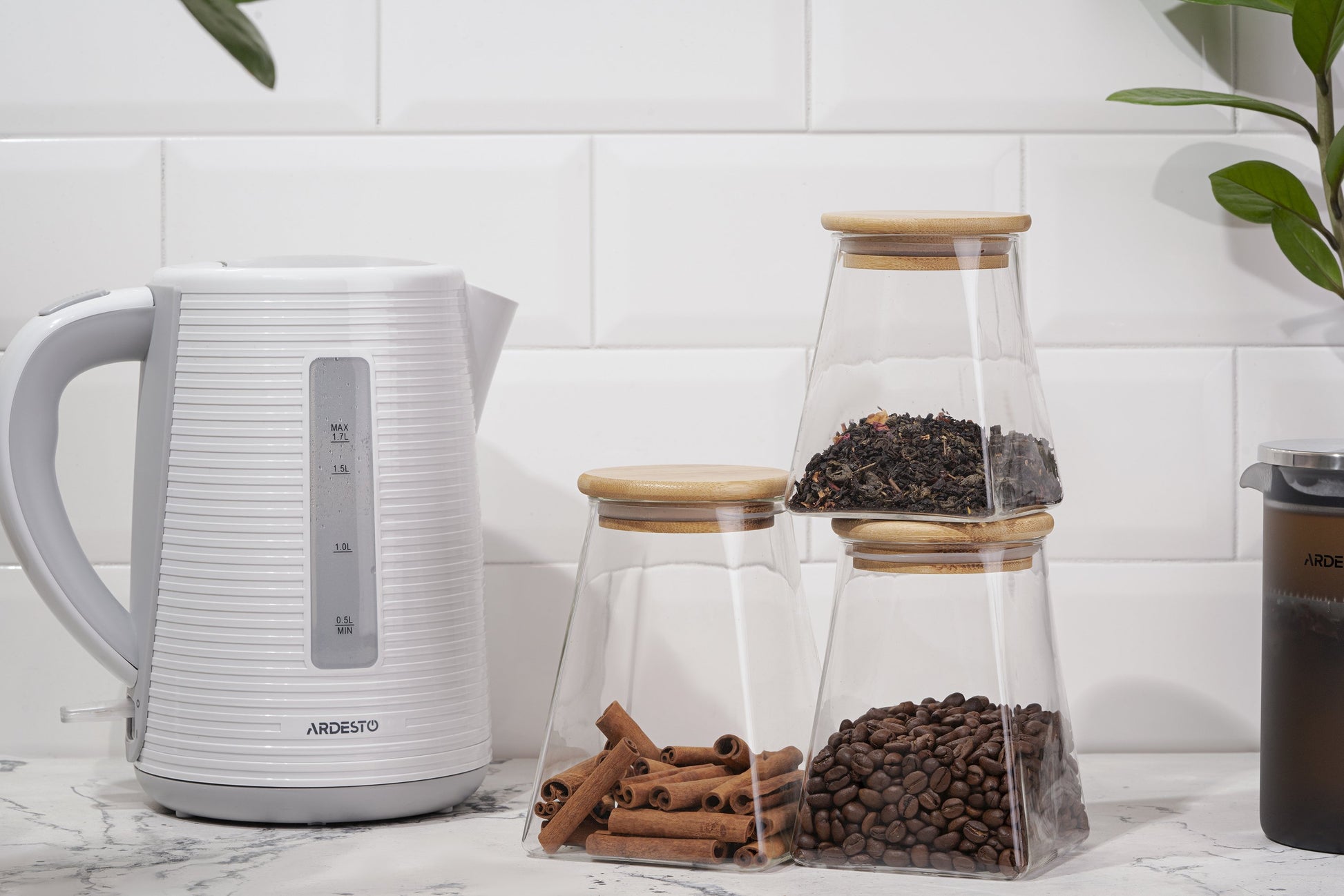Ardesto EKL-F17WG electric kettle with Strix controller
