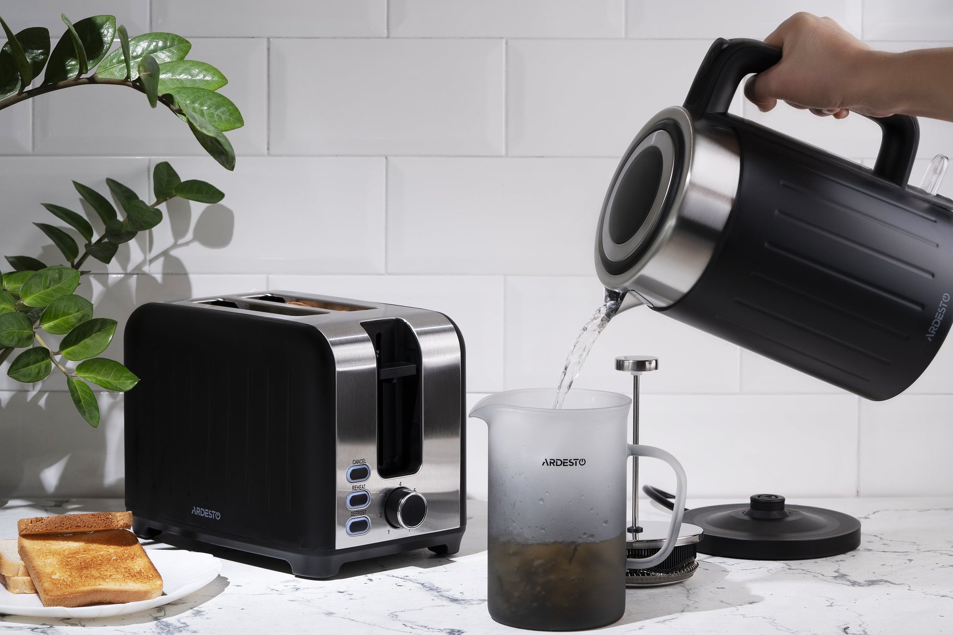Ardesto Electric Kettle EKL-F18B black