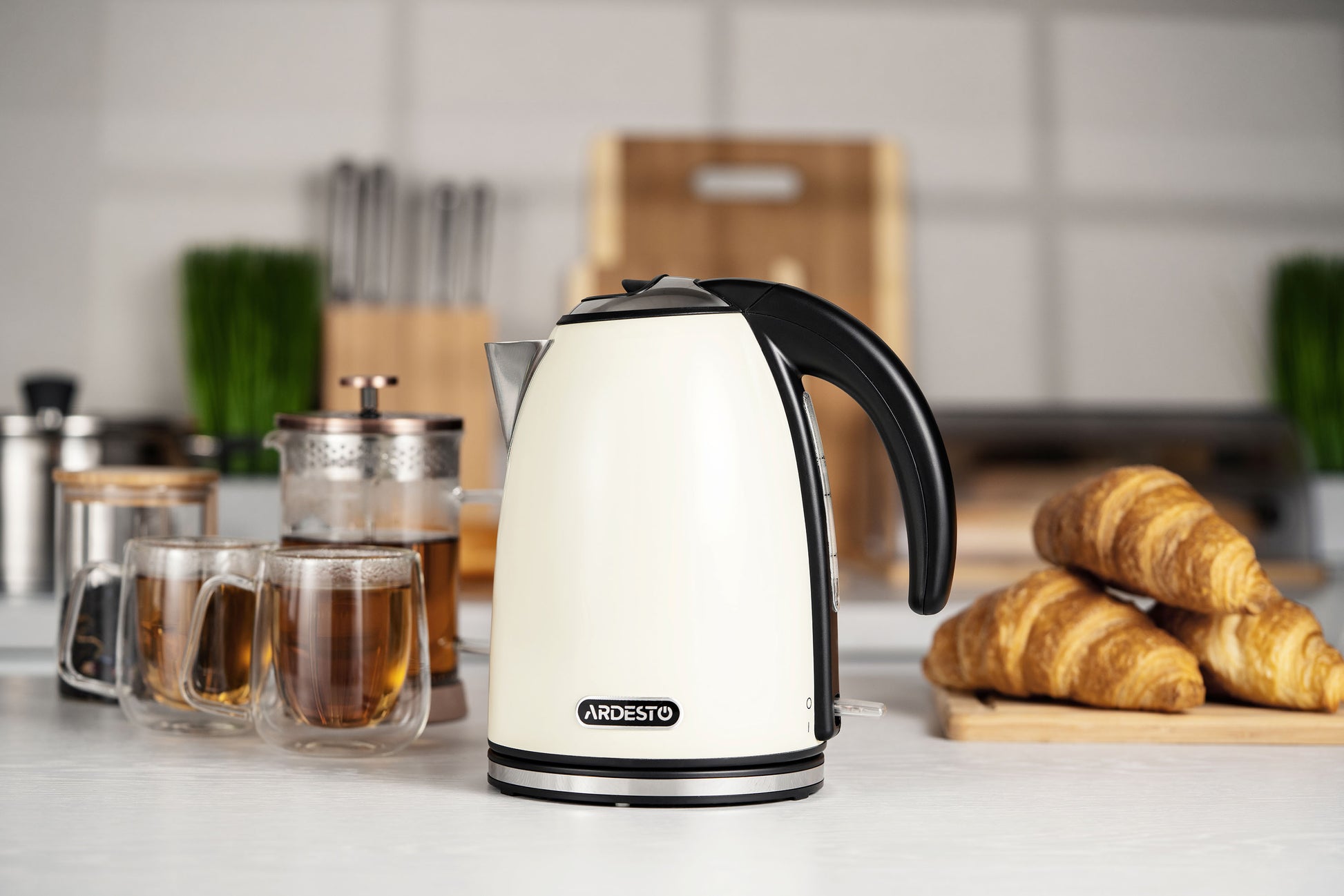 Ardesto Electric kettle    EKL-F340BG, 1,7L, metal, gloss, STRIX, beige