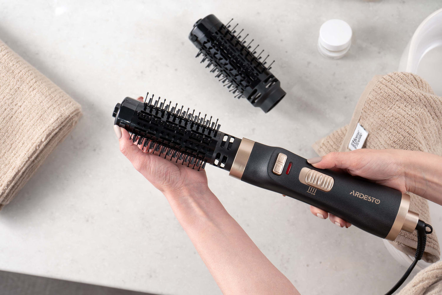 Ardesto Hair dryer brush , 2W, 2 modes, black