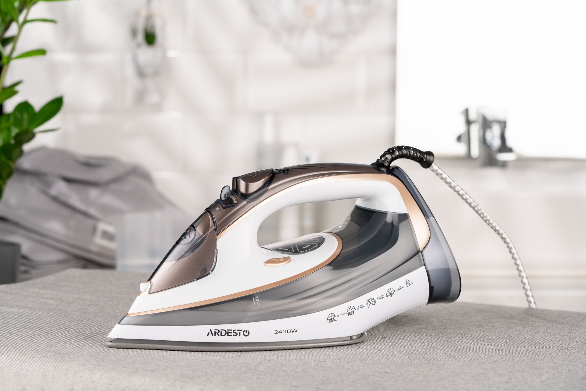 Ardesto Iron IR-B2245-E, 2400W, 400ml, steam boost, electric management, ceramic soleplate, white-grey