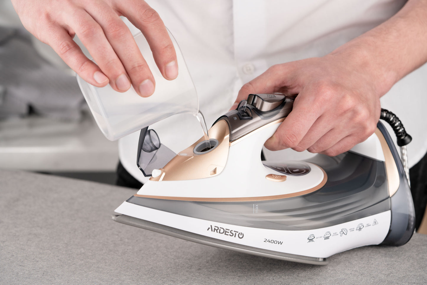 Ardesto Iron IR-B2245-E, 2400W, 400ml, steam boost, electric management, ceramic soleplate, white-grey