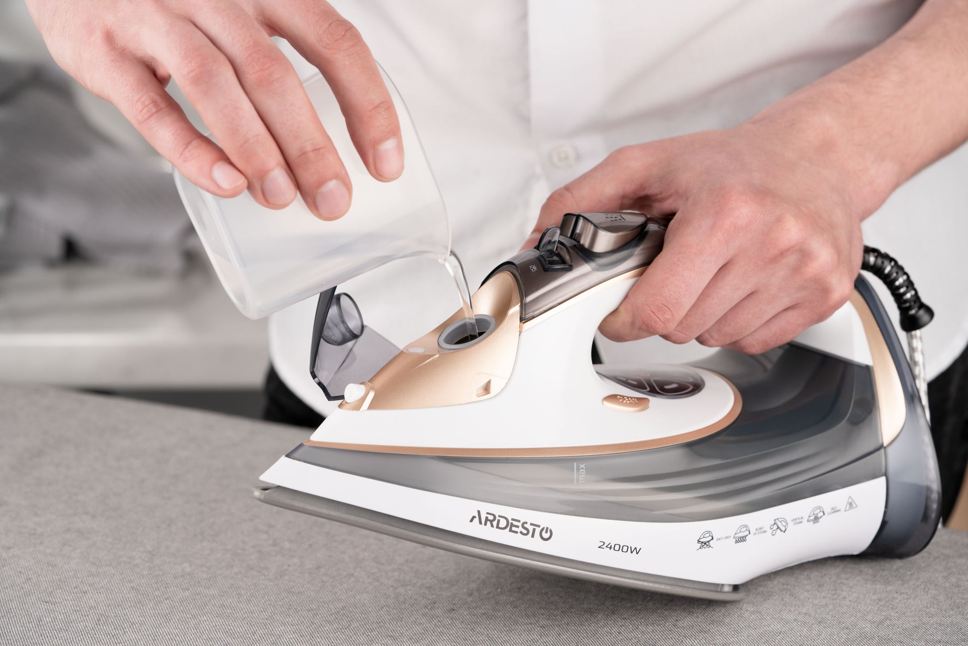 Ardesto Iron IR-B2245-E, 2400W, 400ml, steam boost, electric management, ceramic soleplate, white-grey