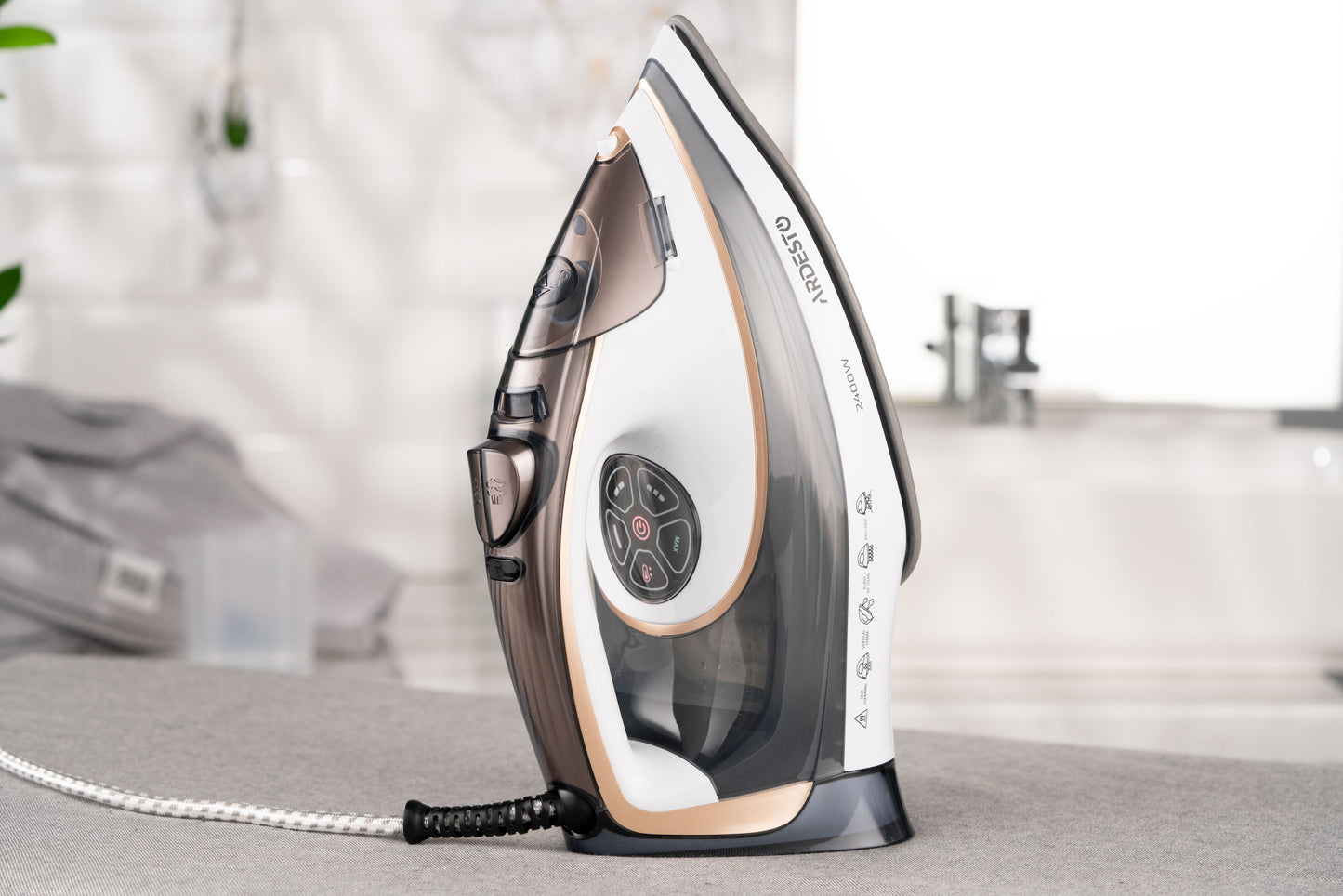 Ardesto Iron IR-B2245-E, 2400W, 400ml, steam boost, electric management, ceramic soleplate, white-grey