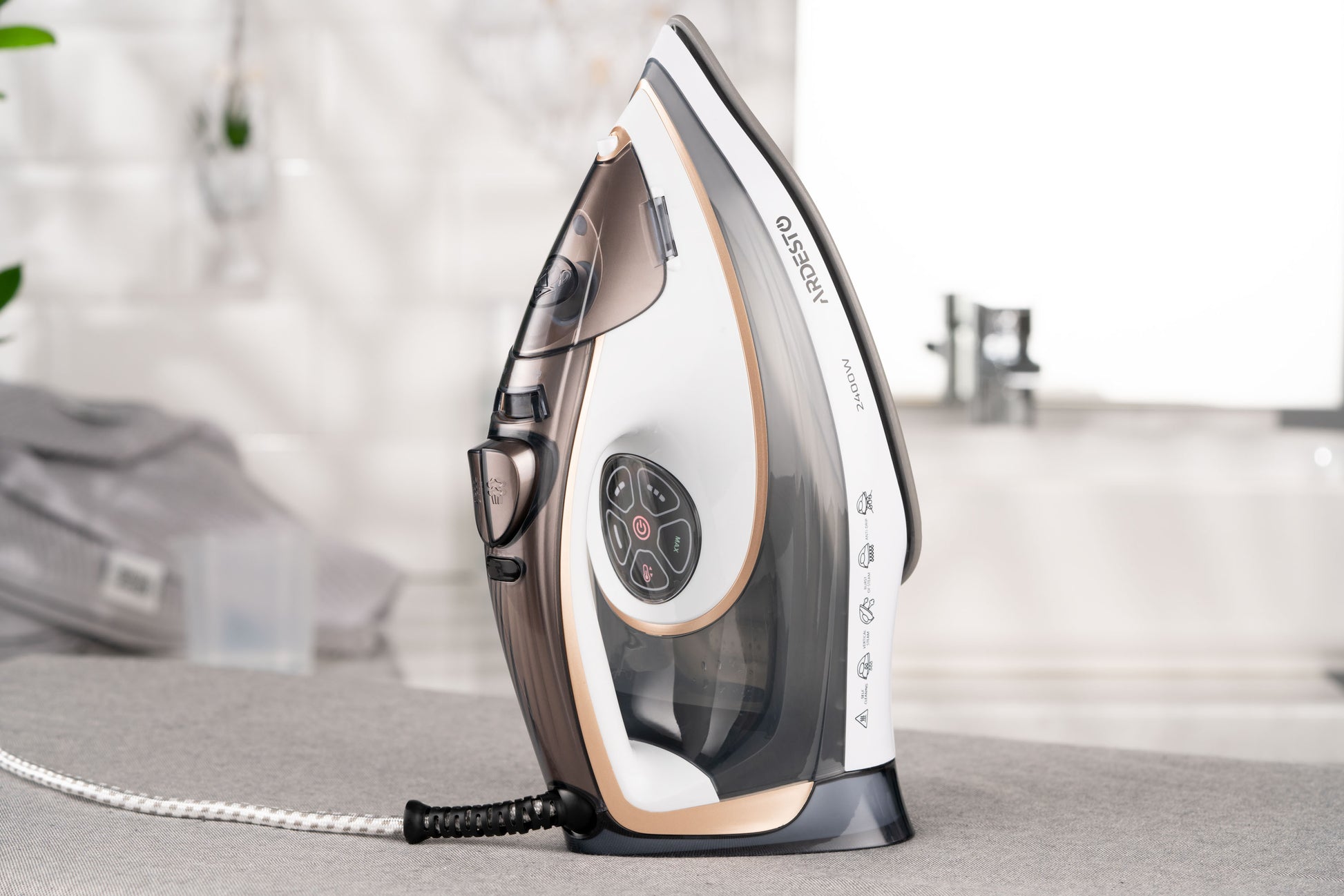 Ardesto Iron IR-B2245-E, 2400W, 400ml, steam boost, electric management, ceramic soleplate, white-grey