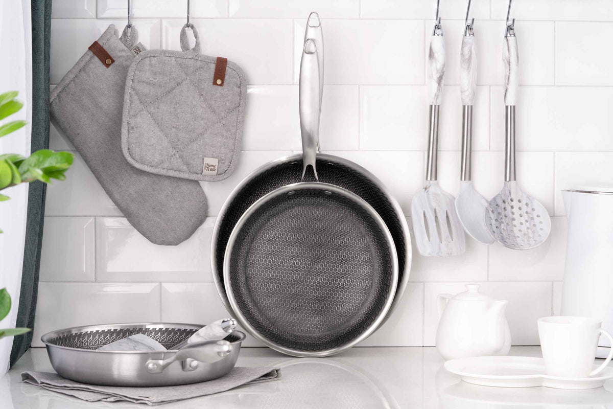 Ardesto Fry pan Black Mars Avior, 24cm, Triply stainless steel