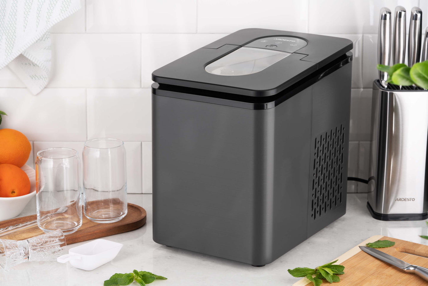 Ardesto Ice maker household, 12kg/day, 1.8L, black