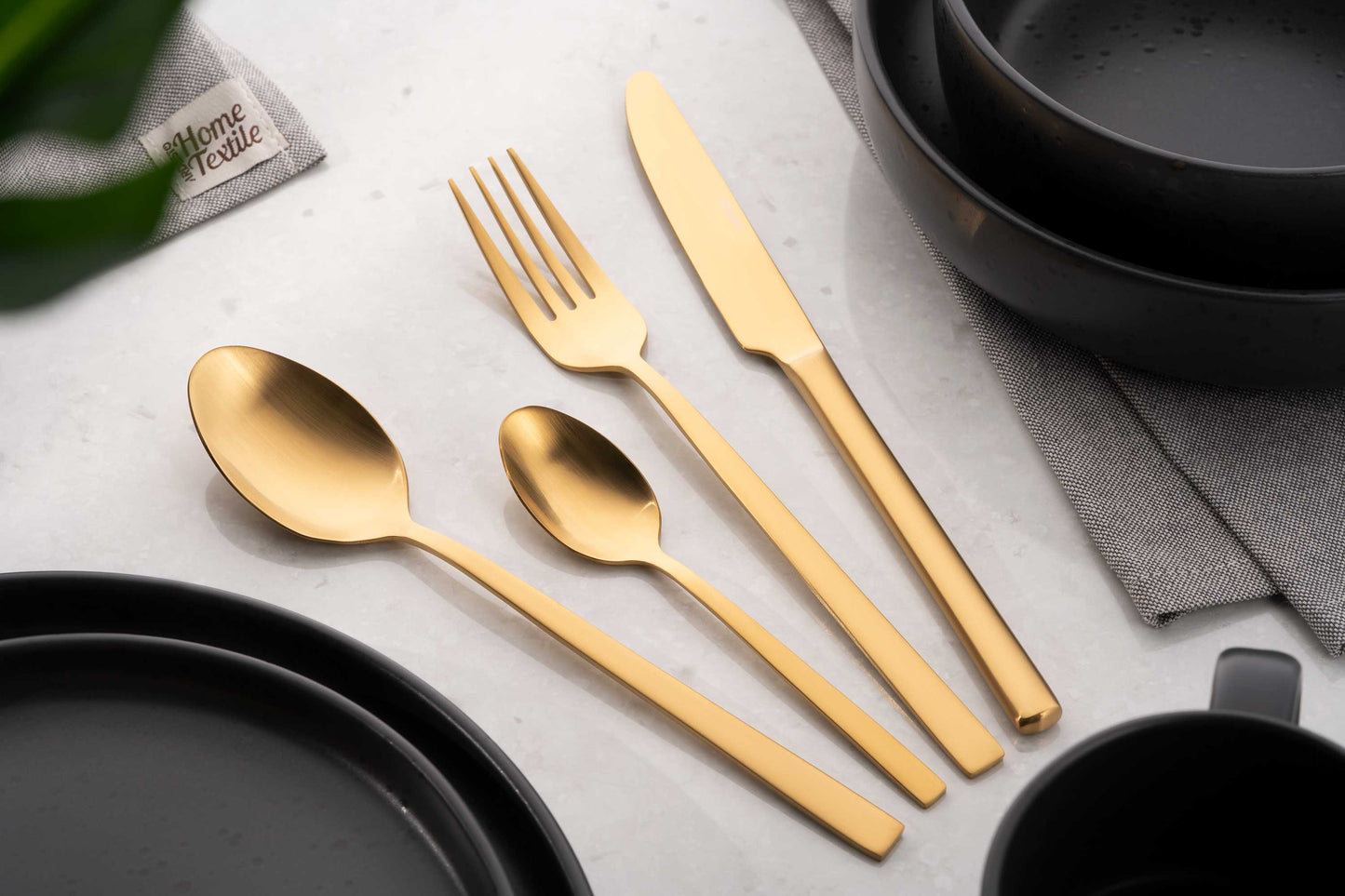 Ardesto Cutlery set Black Mars Favola, 4pcs, stainless steel, golden