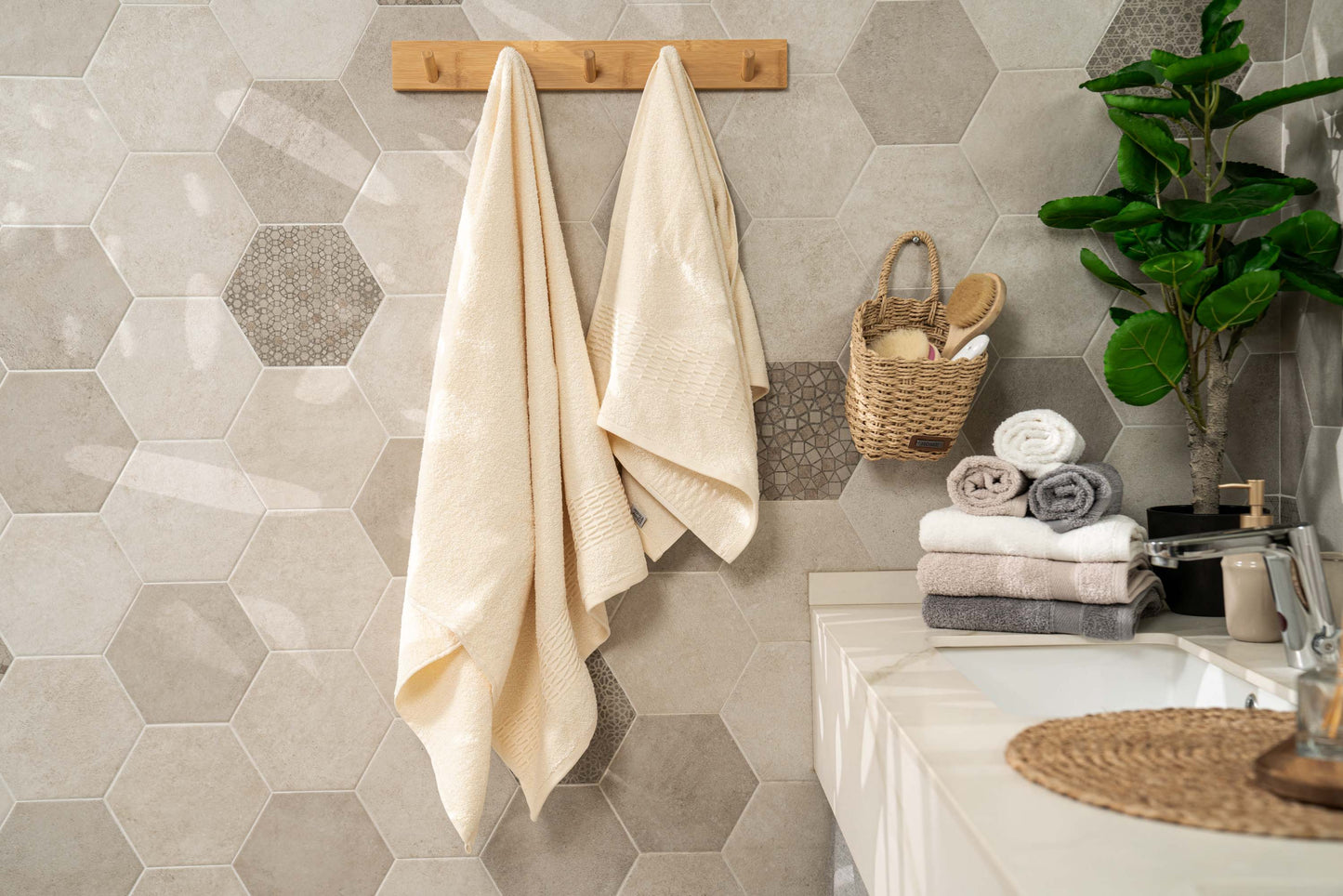 Ardesto Terry towel set Lotus, 50х90cm, 70х140cm, 2pcs, 100% cotton, ivory