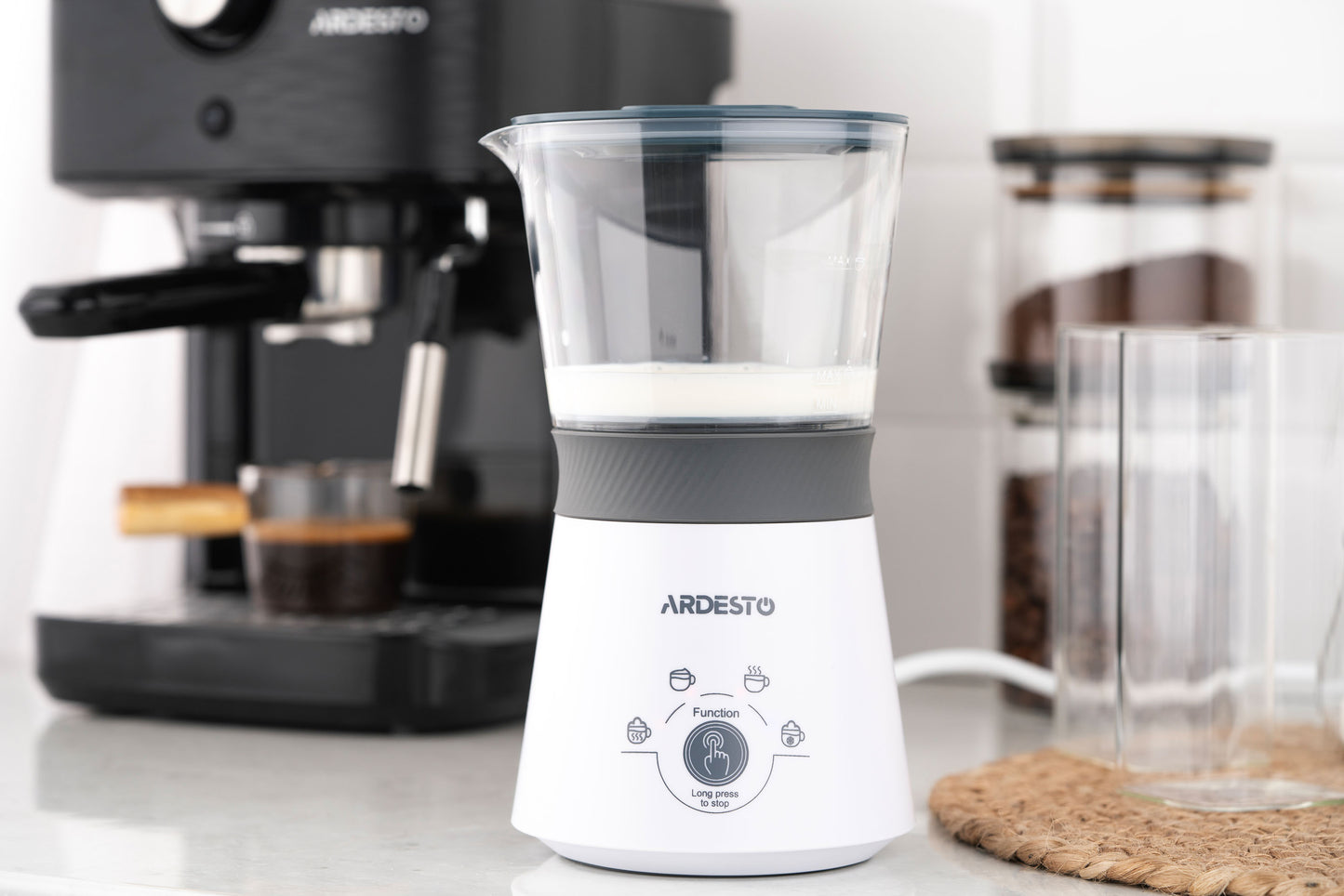 Ardesto Milk frother&heater 300W, tank capacity-330ml, white