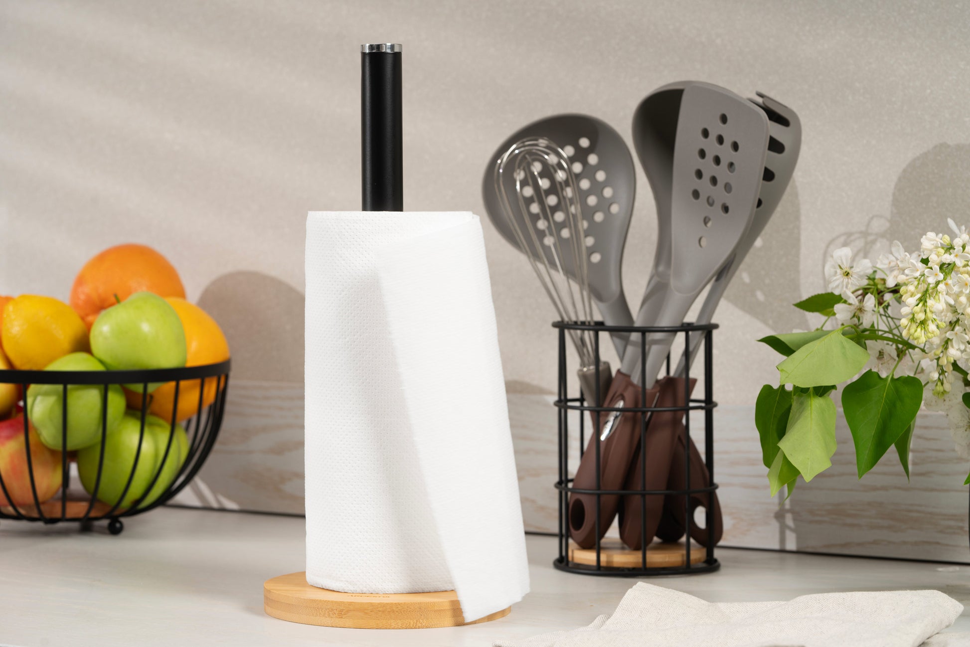 Ardesto Paper Towel Holder Midori 15х34cm, metal, bamboo, black