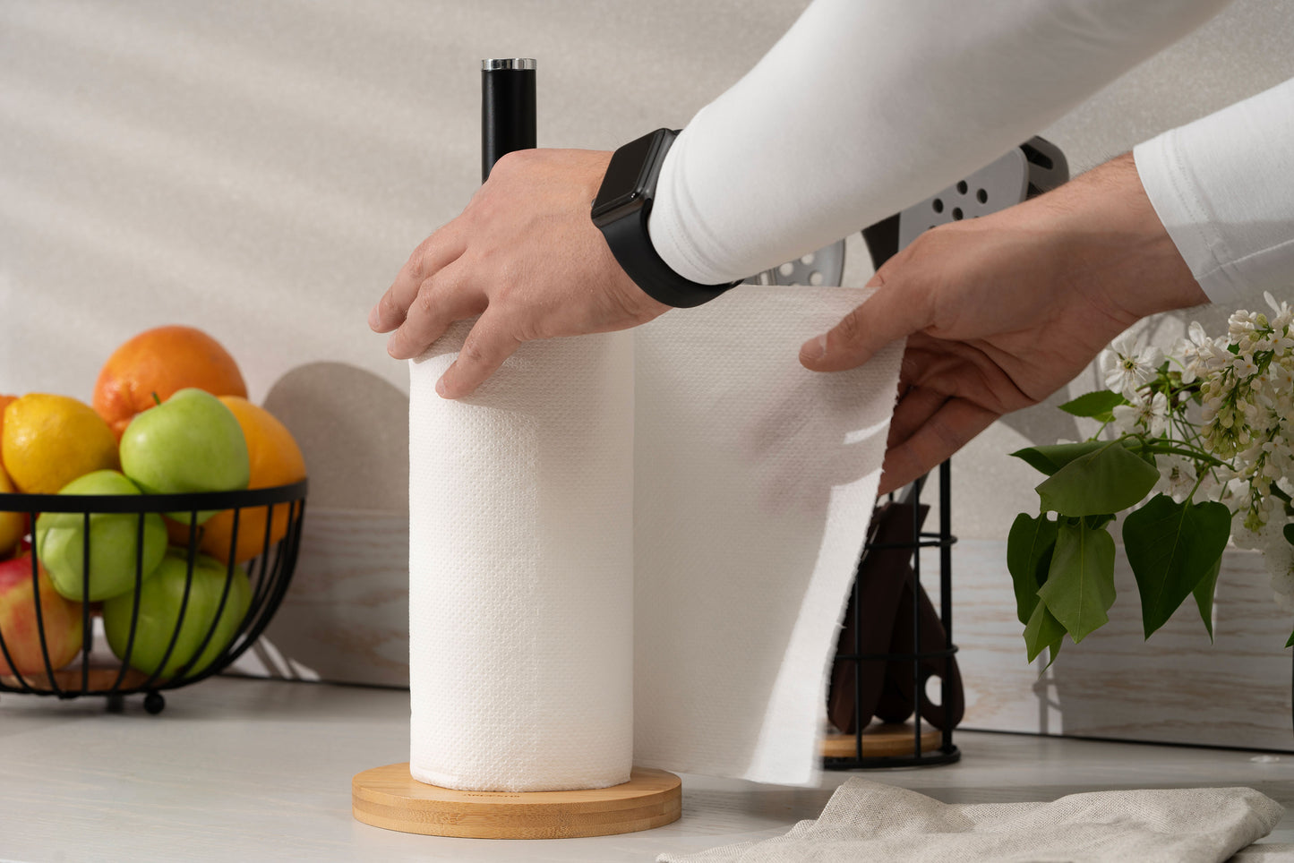 Ardesto Paper Towel Holder Midori 15х34cm, metal, bamboo, black
