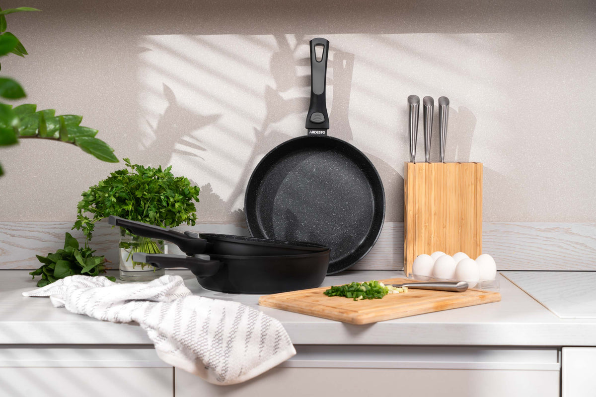 Ardesto Deep Fry pan with removable handle Gemini Bari, 28cm, aluminium, black