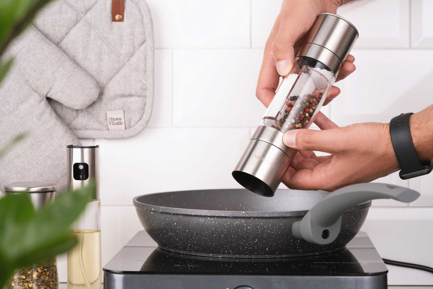 Ardesto Salt and Pepper Mill 2 in 1 Gemini, acryl, stainless steel