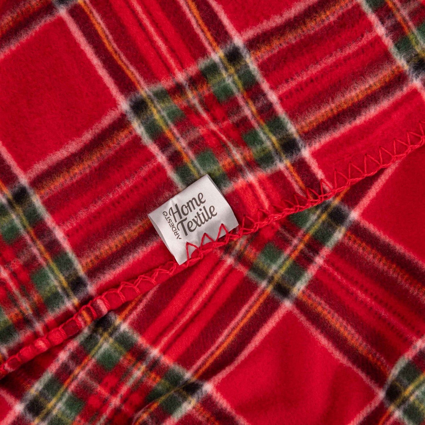 Ardesto Christmas Fleece blanket 130x160cm, 100% polyester, classic tartan