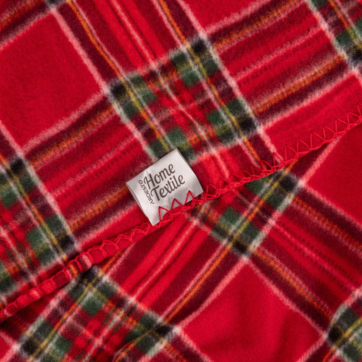 Ardesto Christmas Fleece blanket 130x160cm, 100% polyester, classic tartan