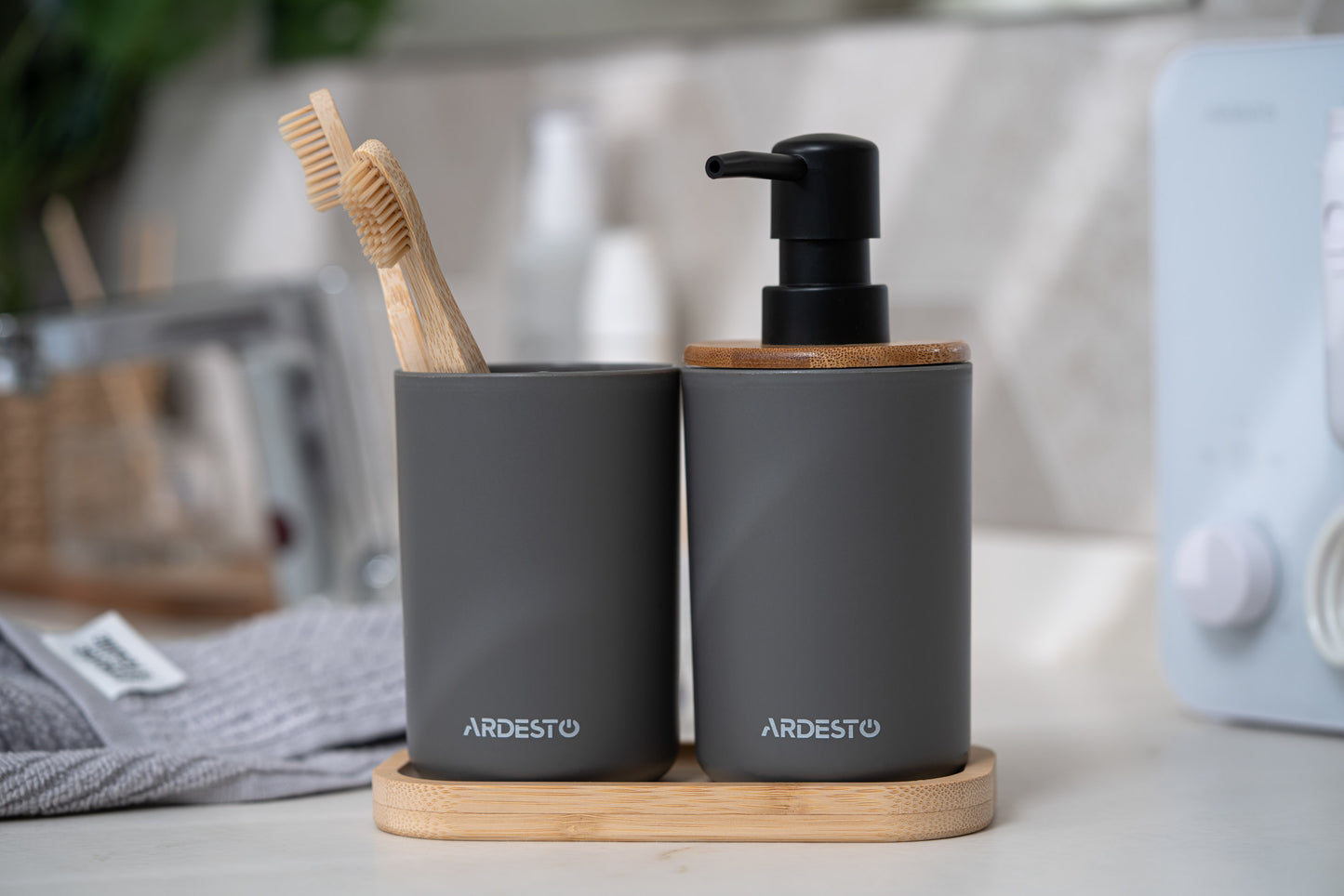 ARDESTO Bathroom set Minimalism 360ml, 3 items, polypropylene, bamboo, dark grey 767637180702