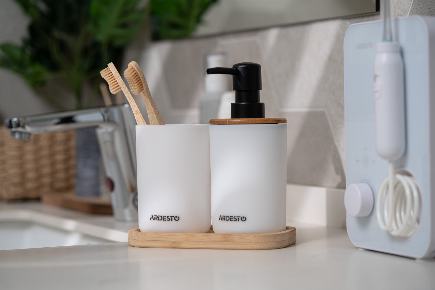 ARDESTO Bathroom set Minimalism 360ml, 3 items, polypropylene, bamboo, white 767637180696