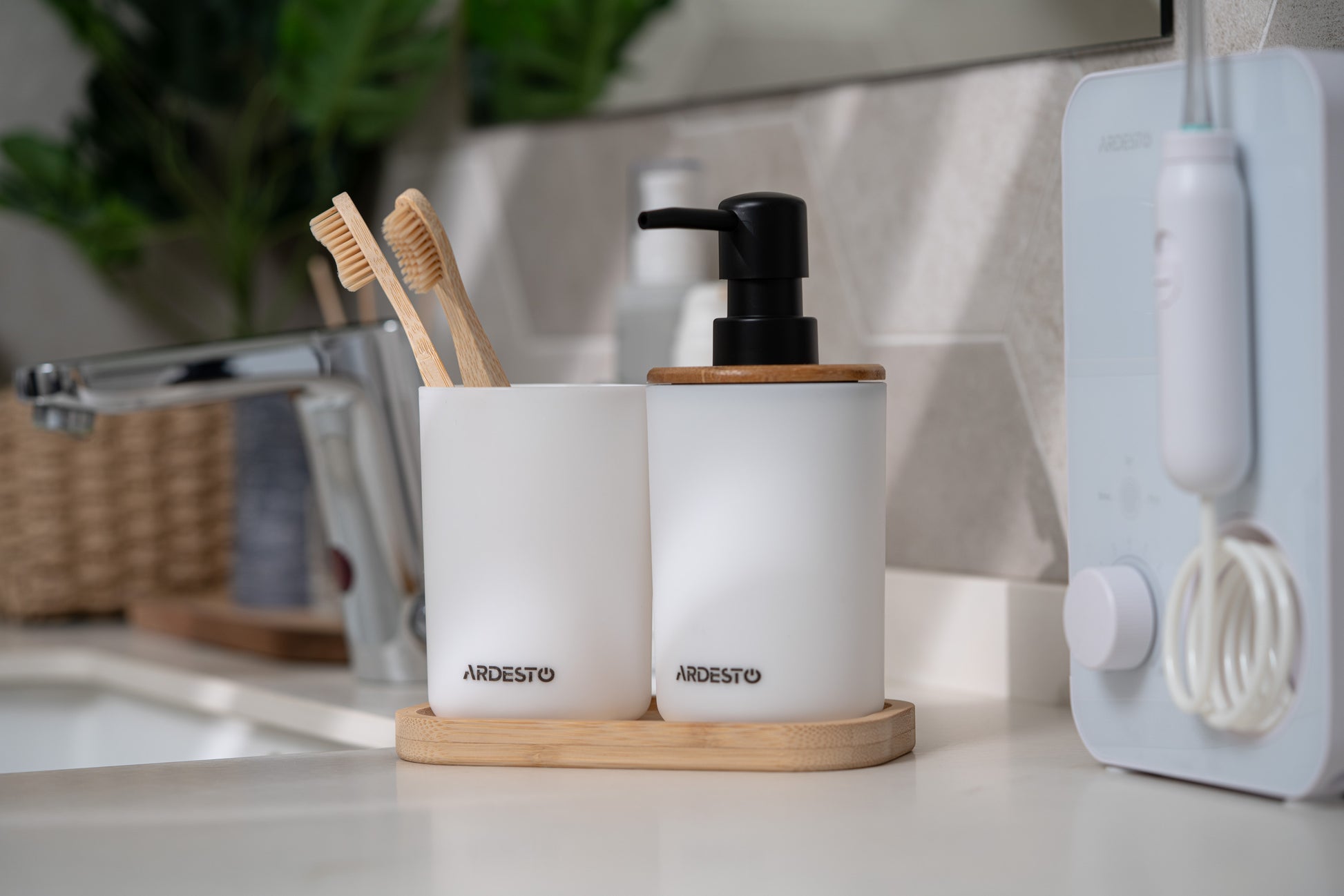 ARDESTO Bathroom set Minimalism 360ml, 3 items, polypropylene, bamboo, white 767637180696