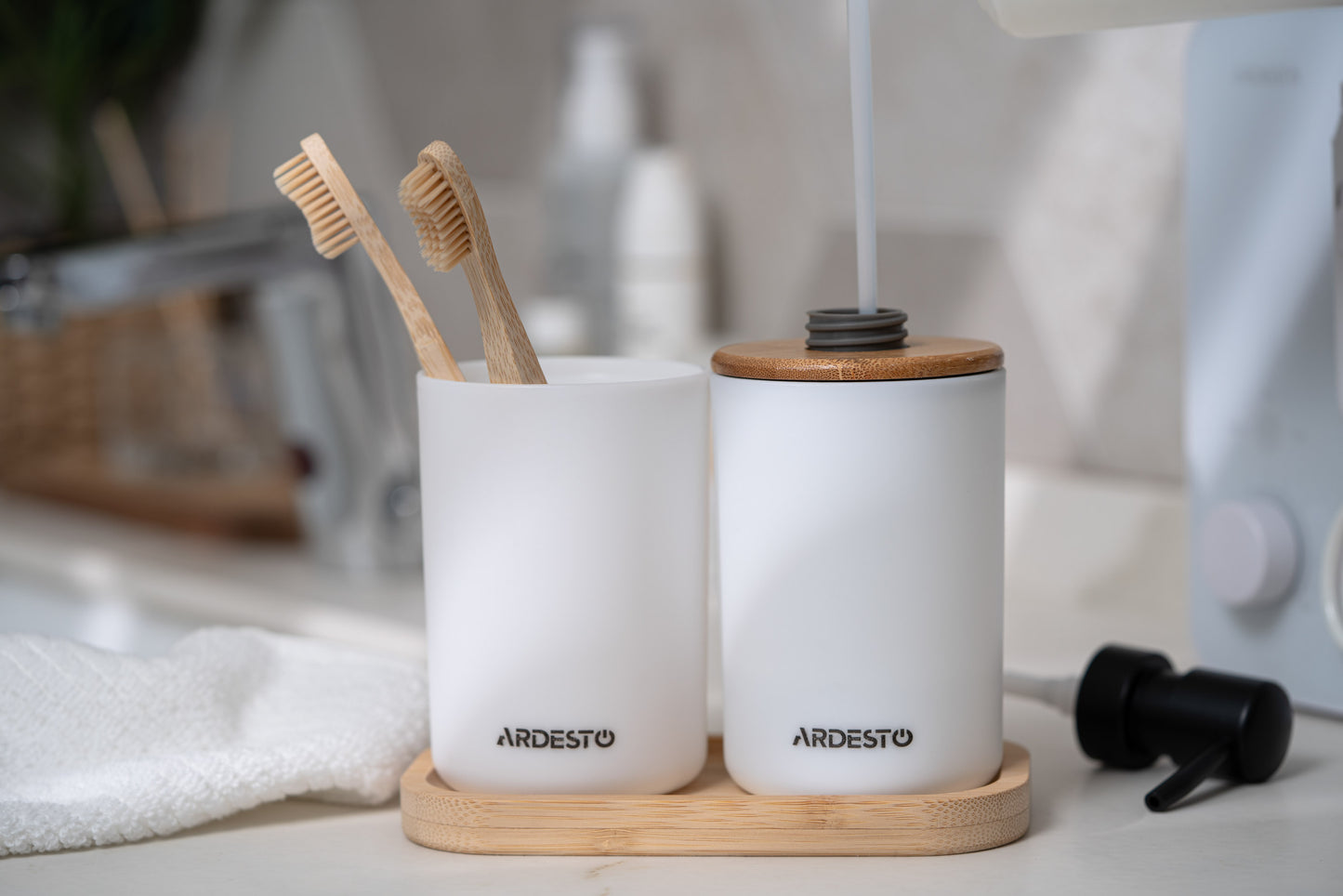 ARDESTO Bathroom set Minimalism 360ml, 3 items, polypropylene, bamboo, white 767637180696